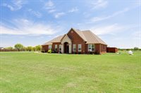 141 SW Elk Creek Loop, Cache, OK 73527