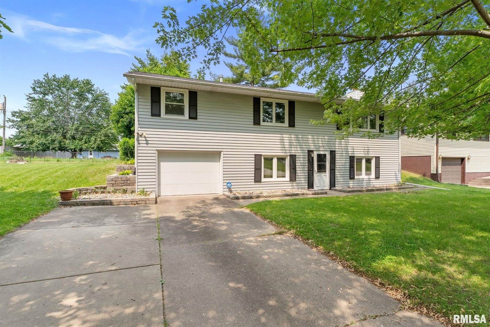 607 Greenway Avenue, Colona, IL 61241