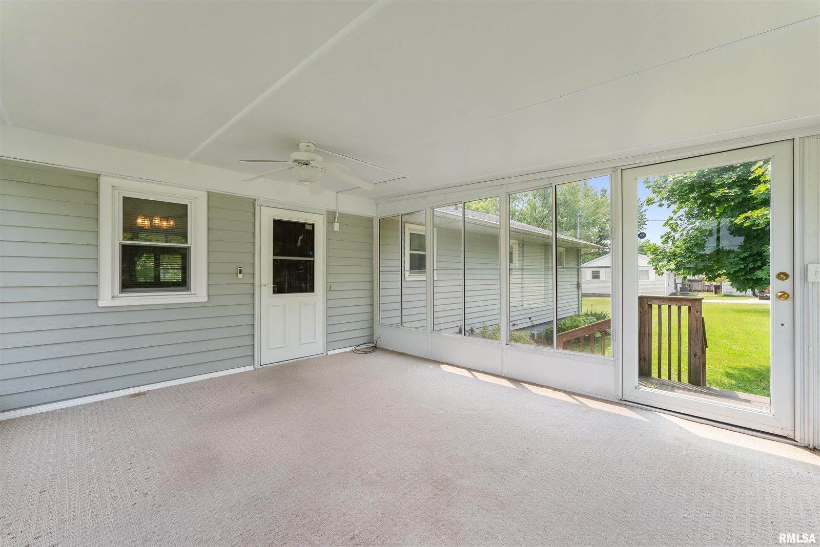 607 Greenway Avenue, Colona, IL 61241