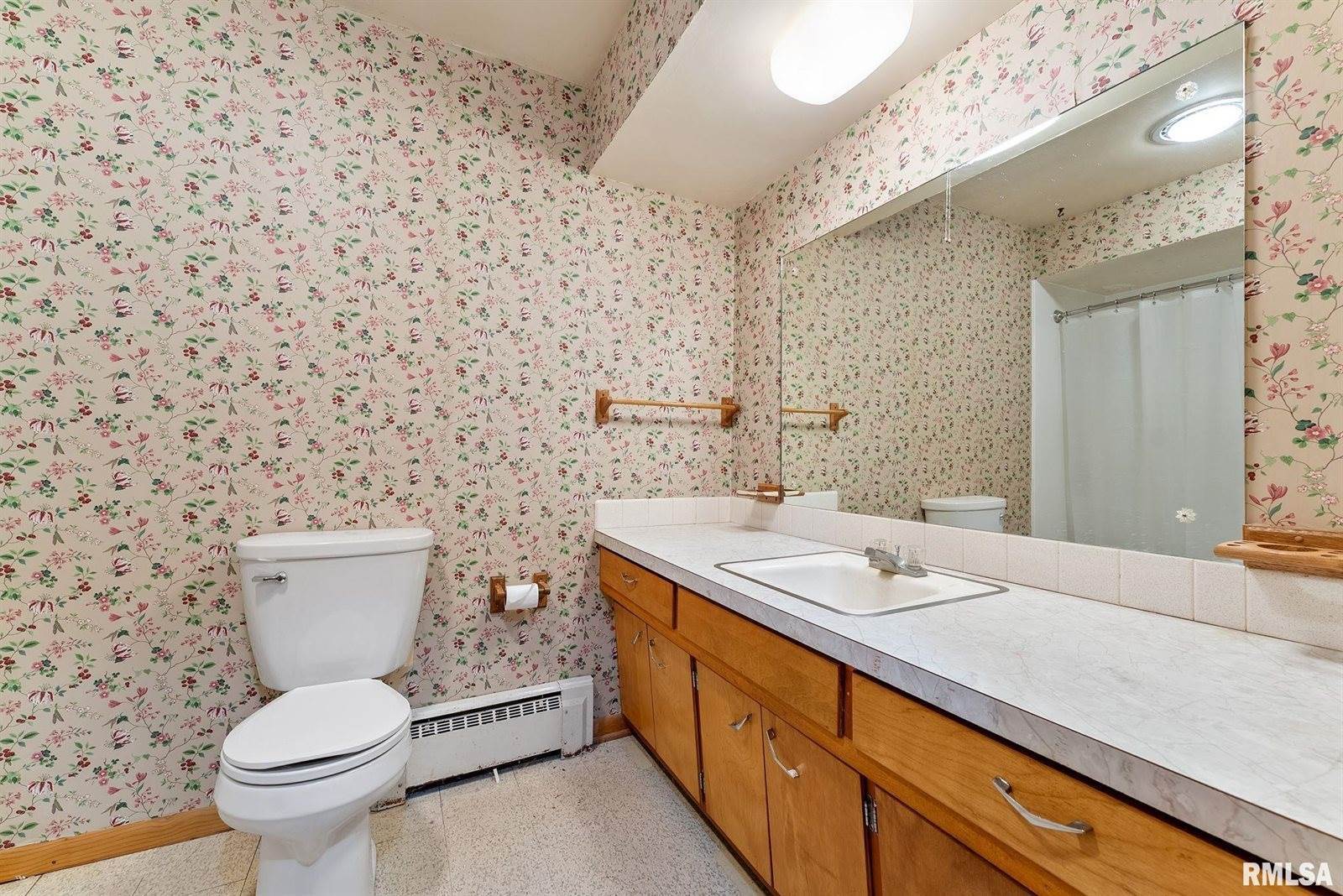 607 Greenway Avenue, Colona, IL 61241