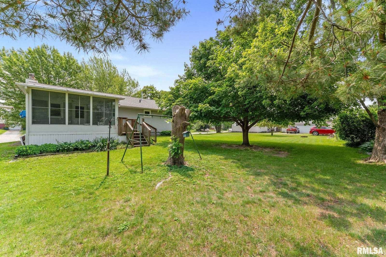 607 Greenway Avenue, Colona, IL 61241