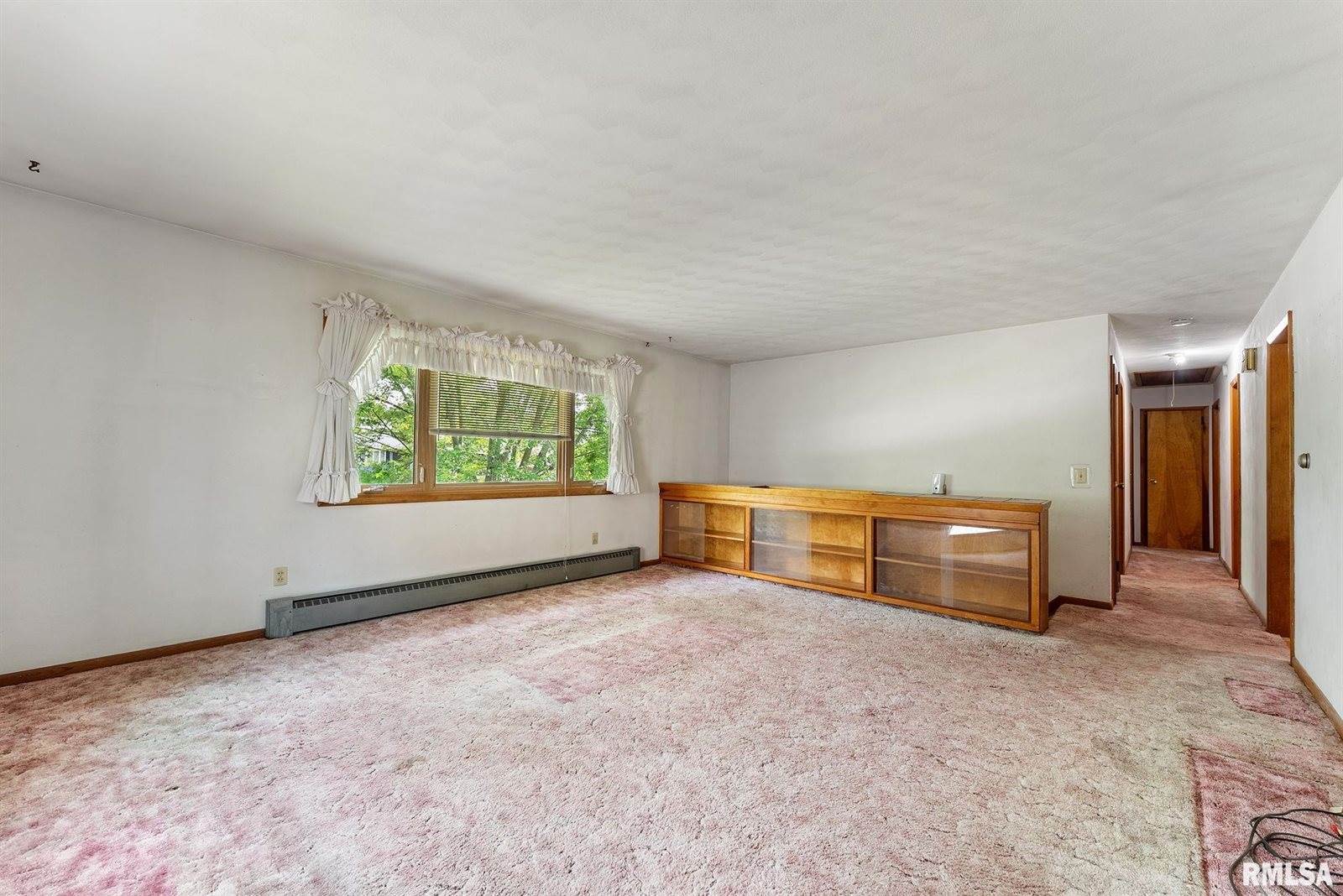 607 Greenway Avenue, Colona, IL 61241