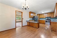 607 Greenway Avenue, Colona, IL 61241