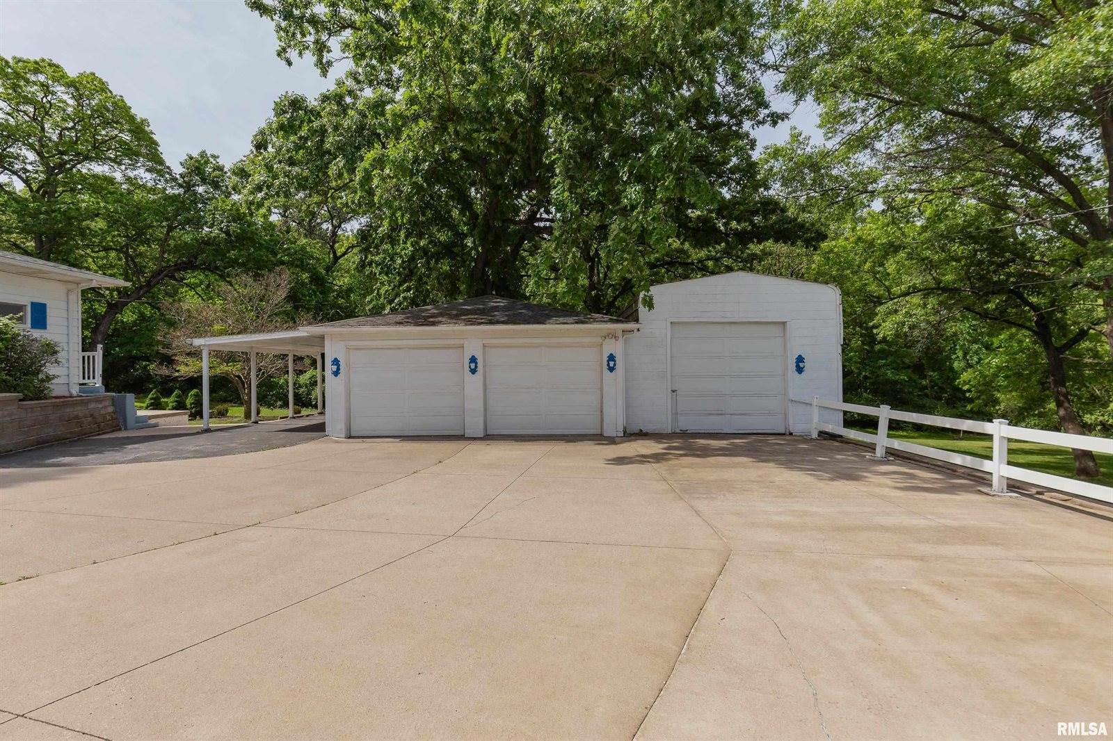 12312 Niabi Zoo Road, Coal Valley, IL 61240