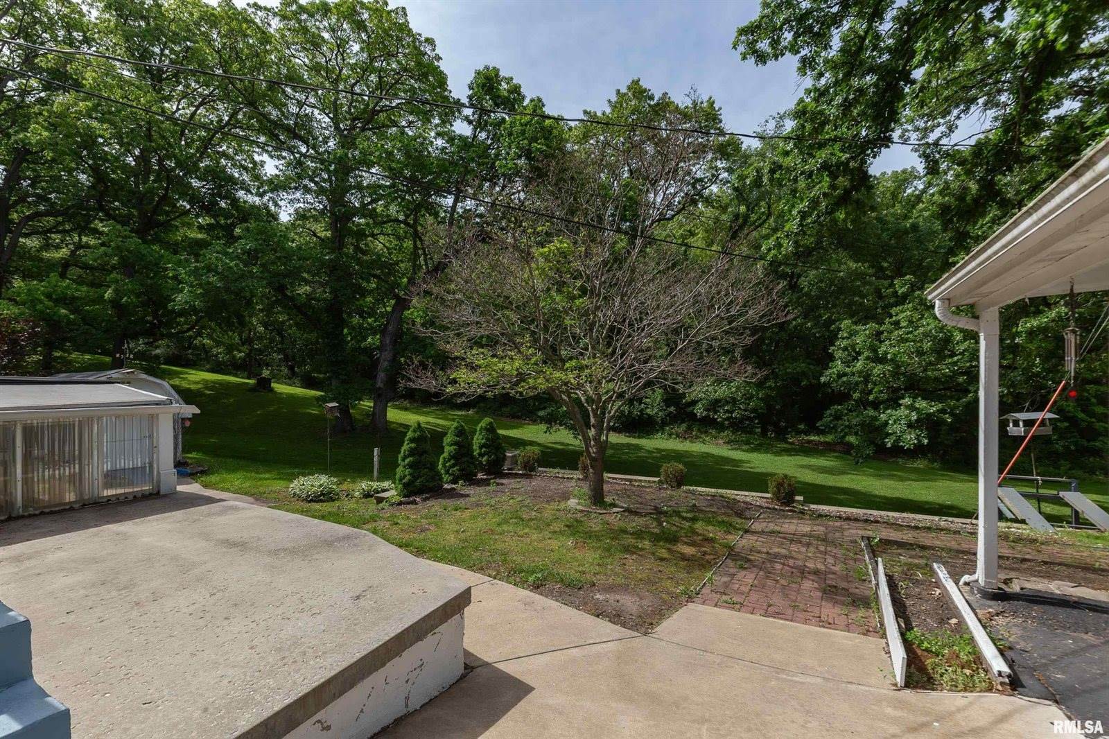 12312 Niabi Zoo Road, Coal Valley, IL 61240