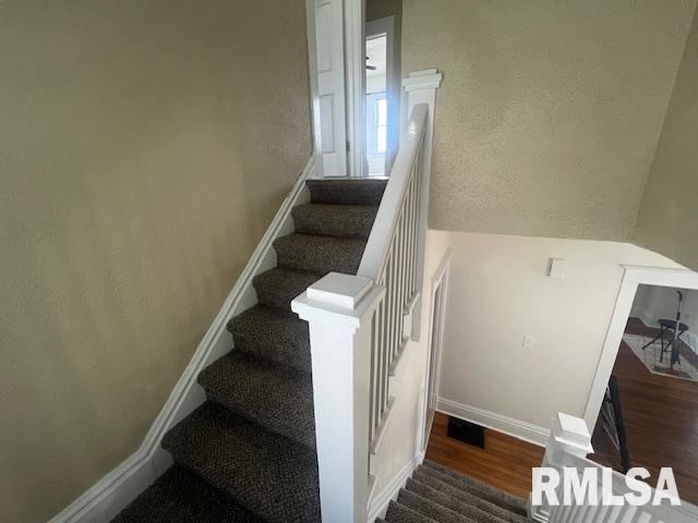 1647 37TH Street, Rock Island, IL 61201