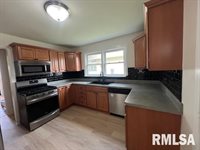 1647 37TH Street, Rock Island, IL 61201