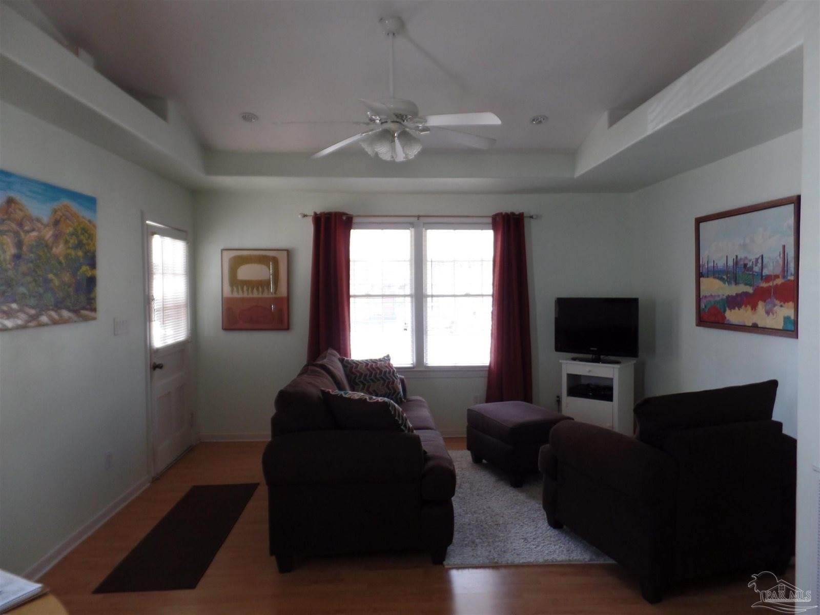 323 Chaseville St, Pensacola, FL 32507