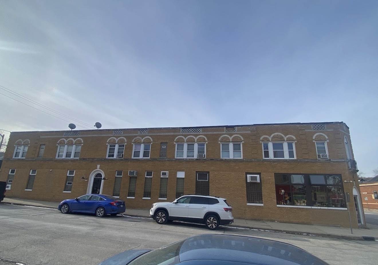 8601 W Greenfield Ave, West Allis, WI 53214