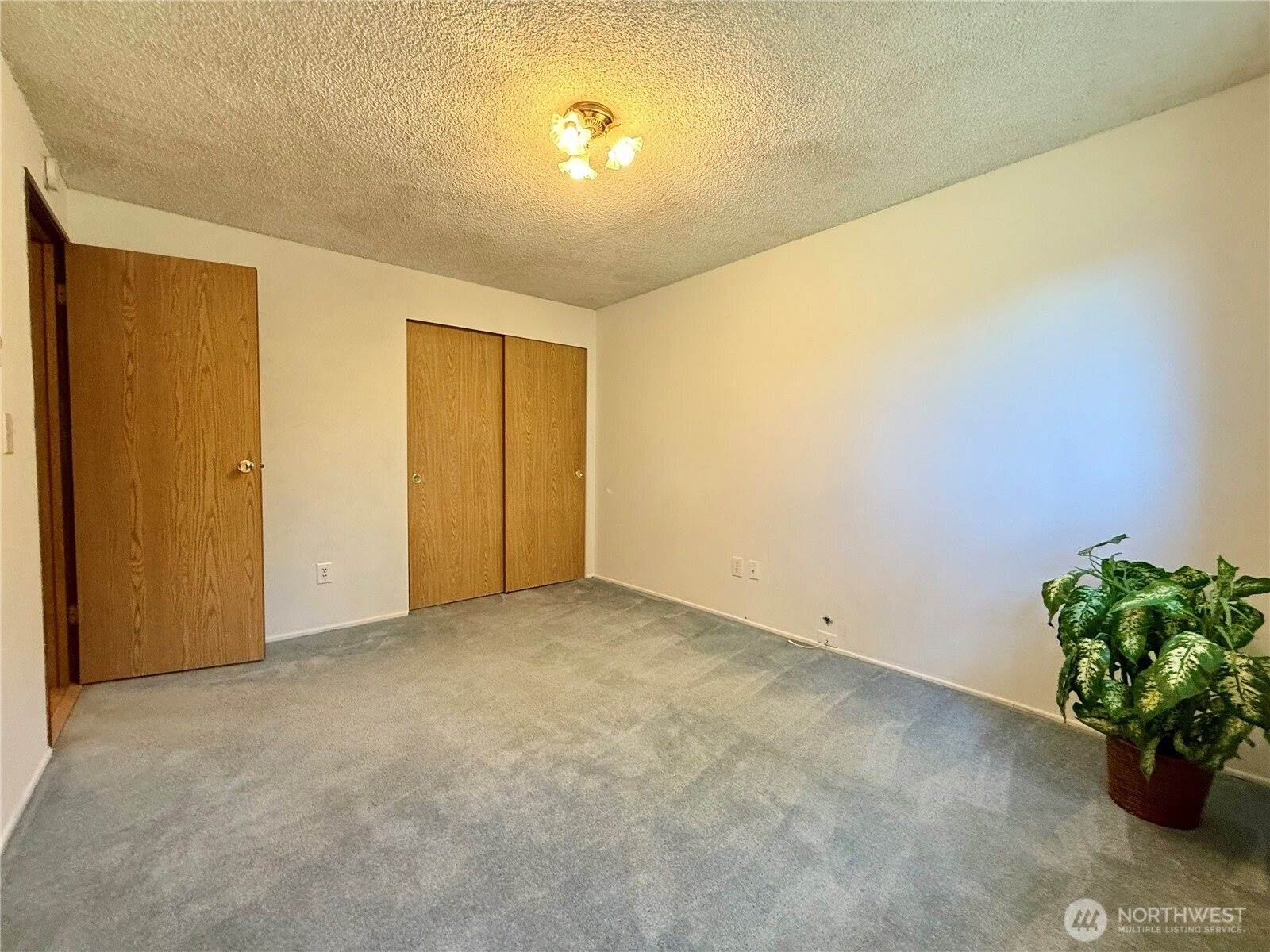 201 Montana Street South, Rainier, WA 98576