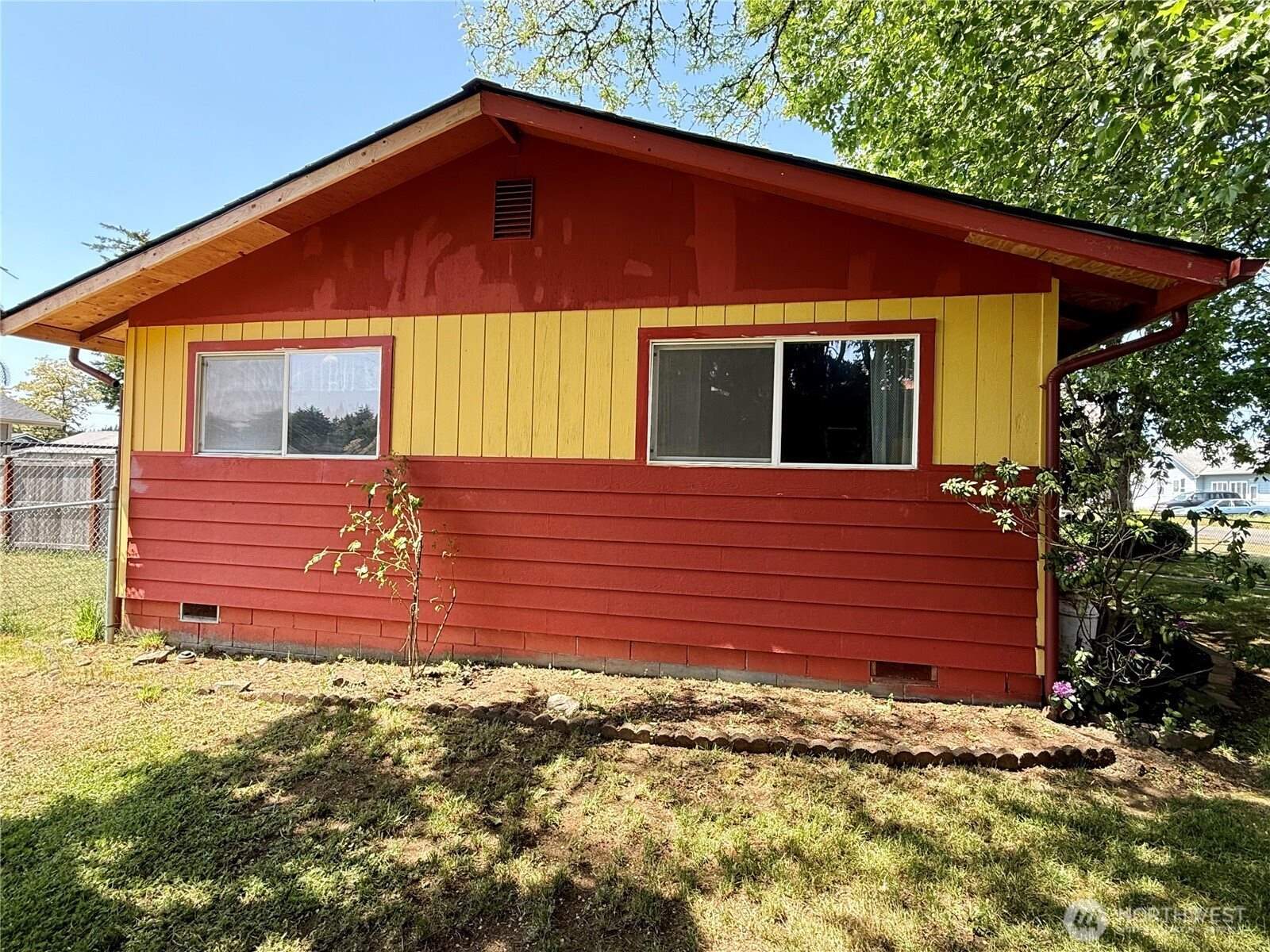 201 Montana Street South, Rainier, WA 98576