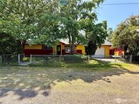 201 Montana Street South, Rainier, WA 98576