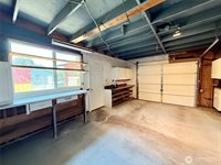 201 Montana Street South, Rainier, WA 98576