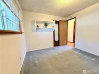 201 Montana Street South, Rainier, WA 98576