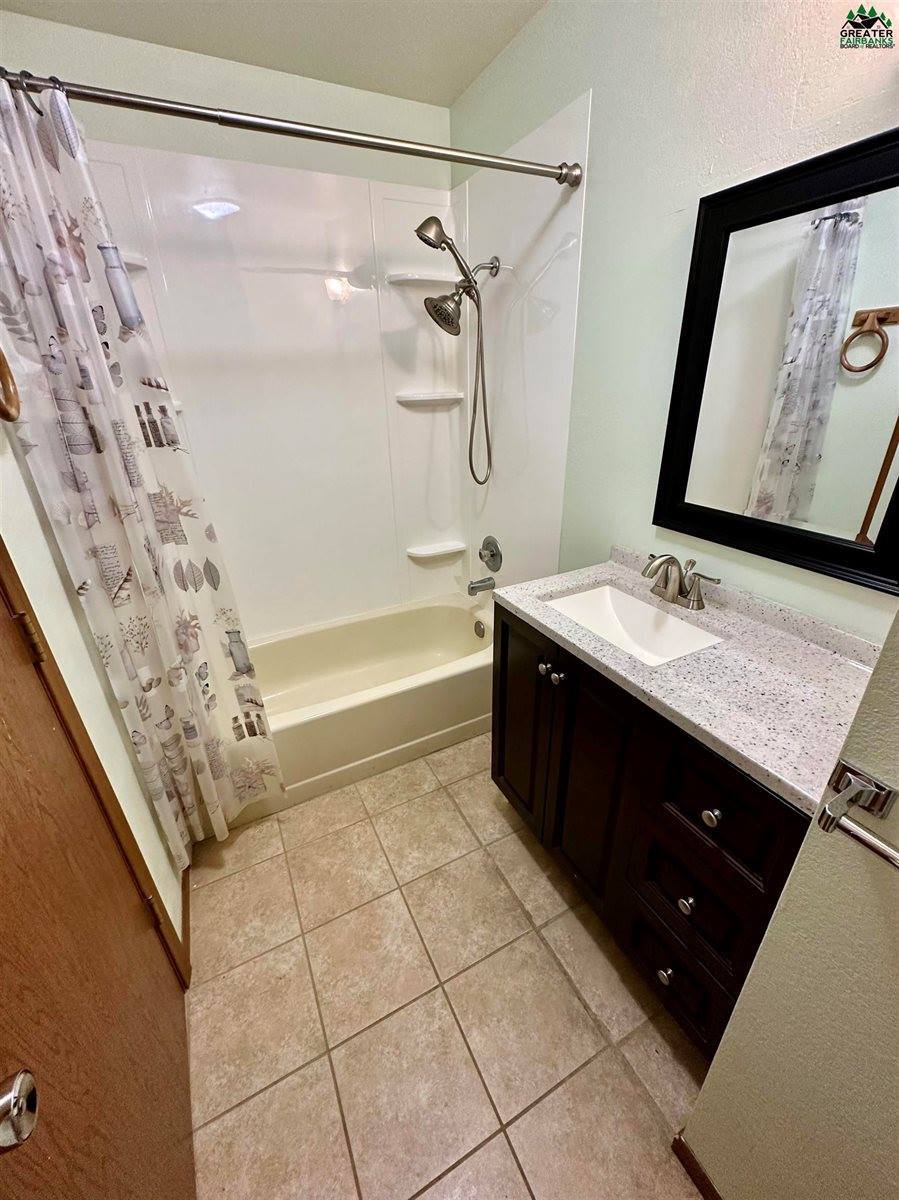 434 Cindy Drive, Fairbanks, AK 99701