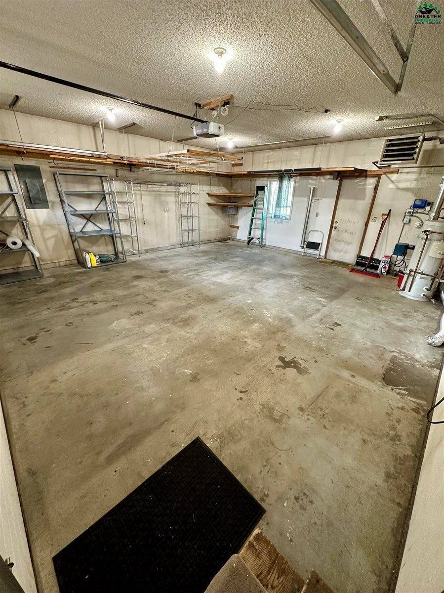 434 Cindy Drive, Fairbanks, AK 99701