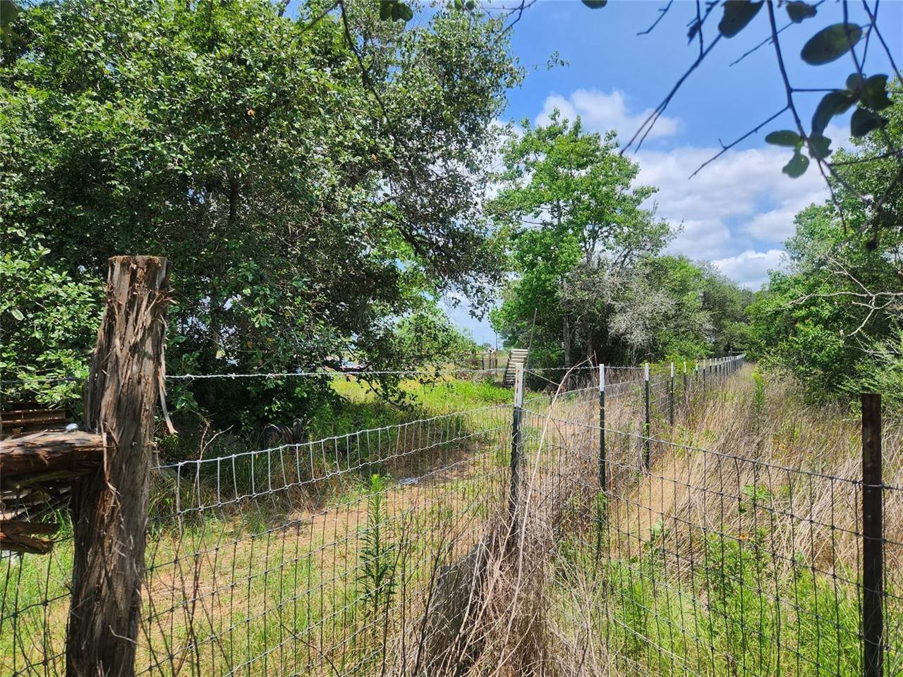 TBD First St, Rock Island, TX 77470