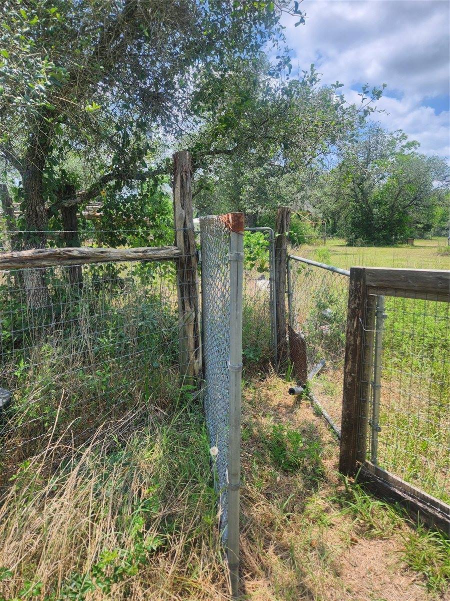 TBD First St, Rock Island, TX 77470