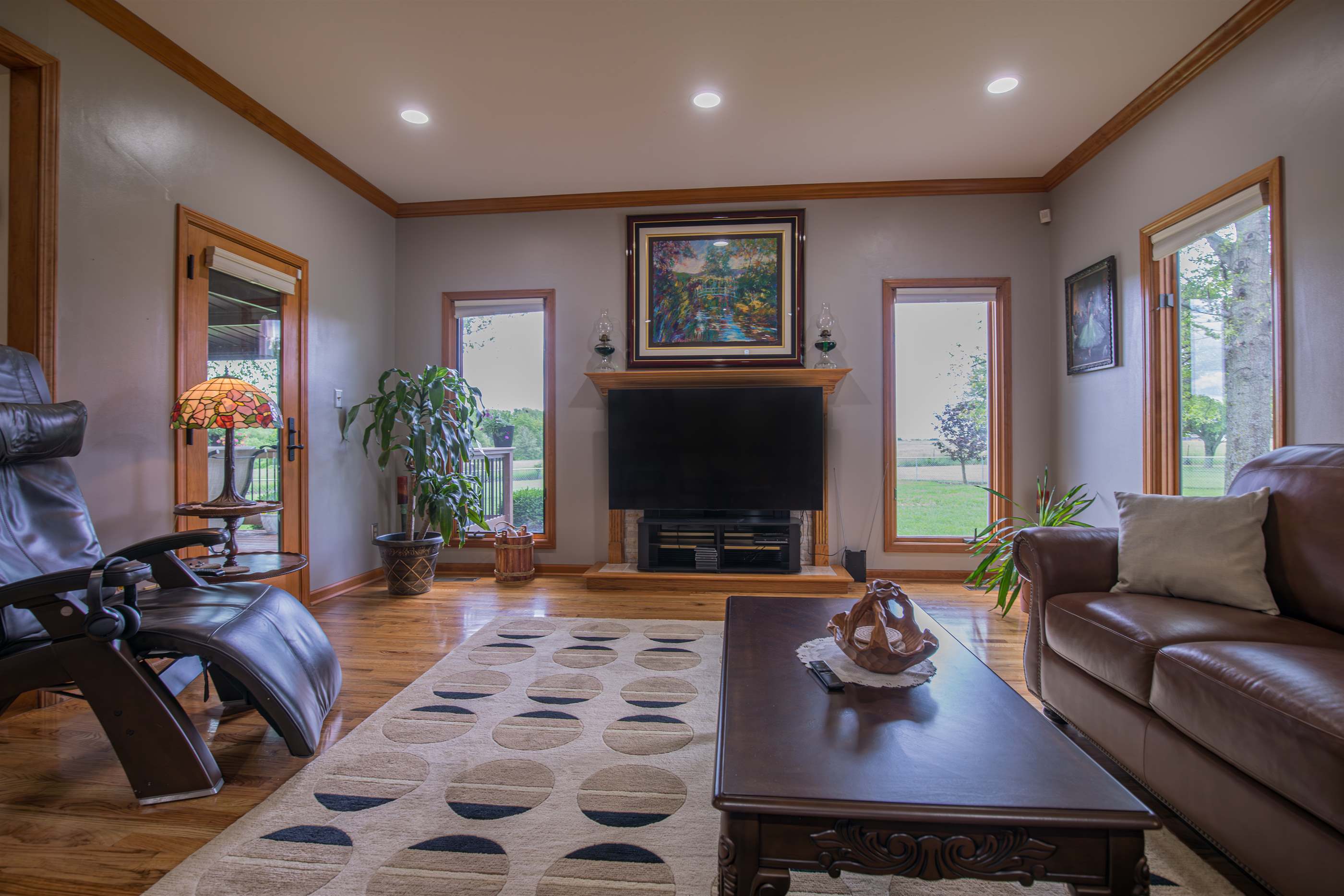 6045 SE 61st St, Tecumseh, KS 66542