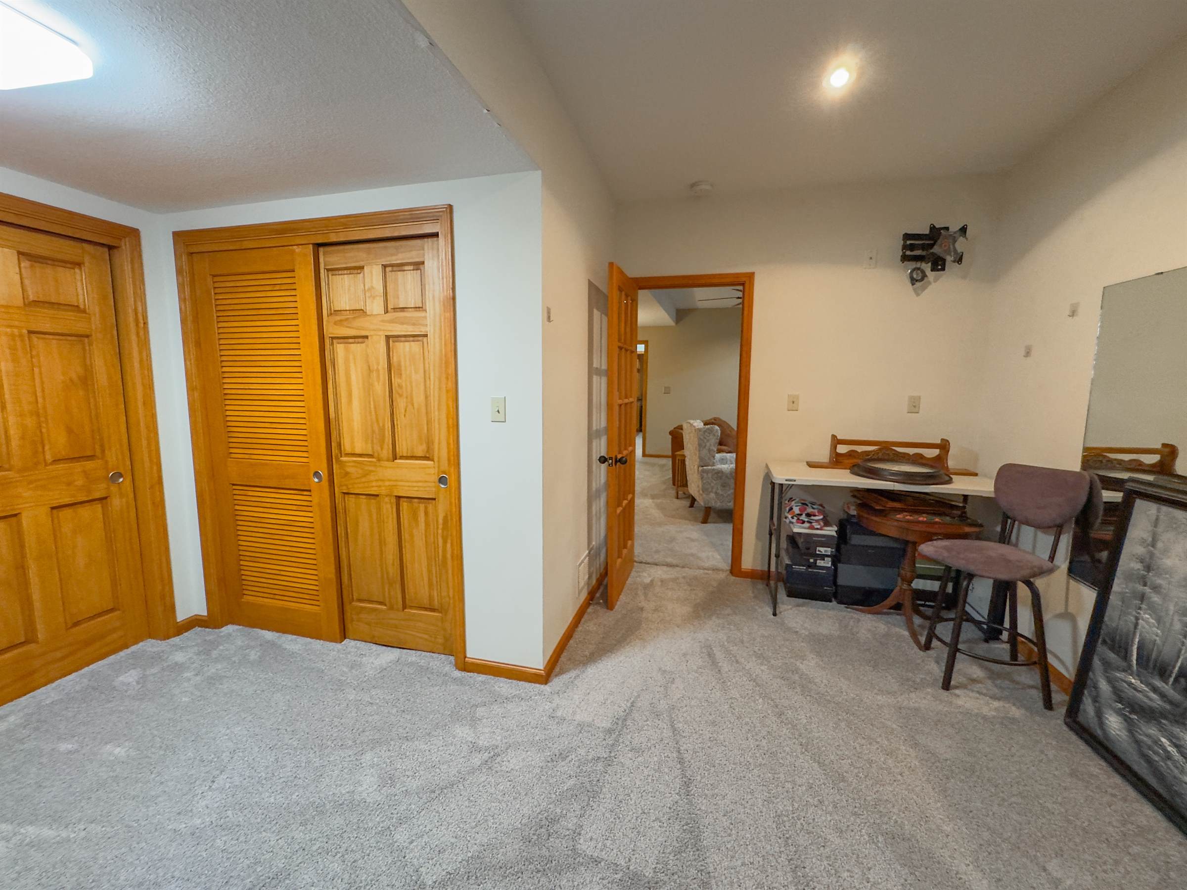 6045 SE 61st St, Tecumseh, KS 66542