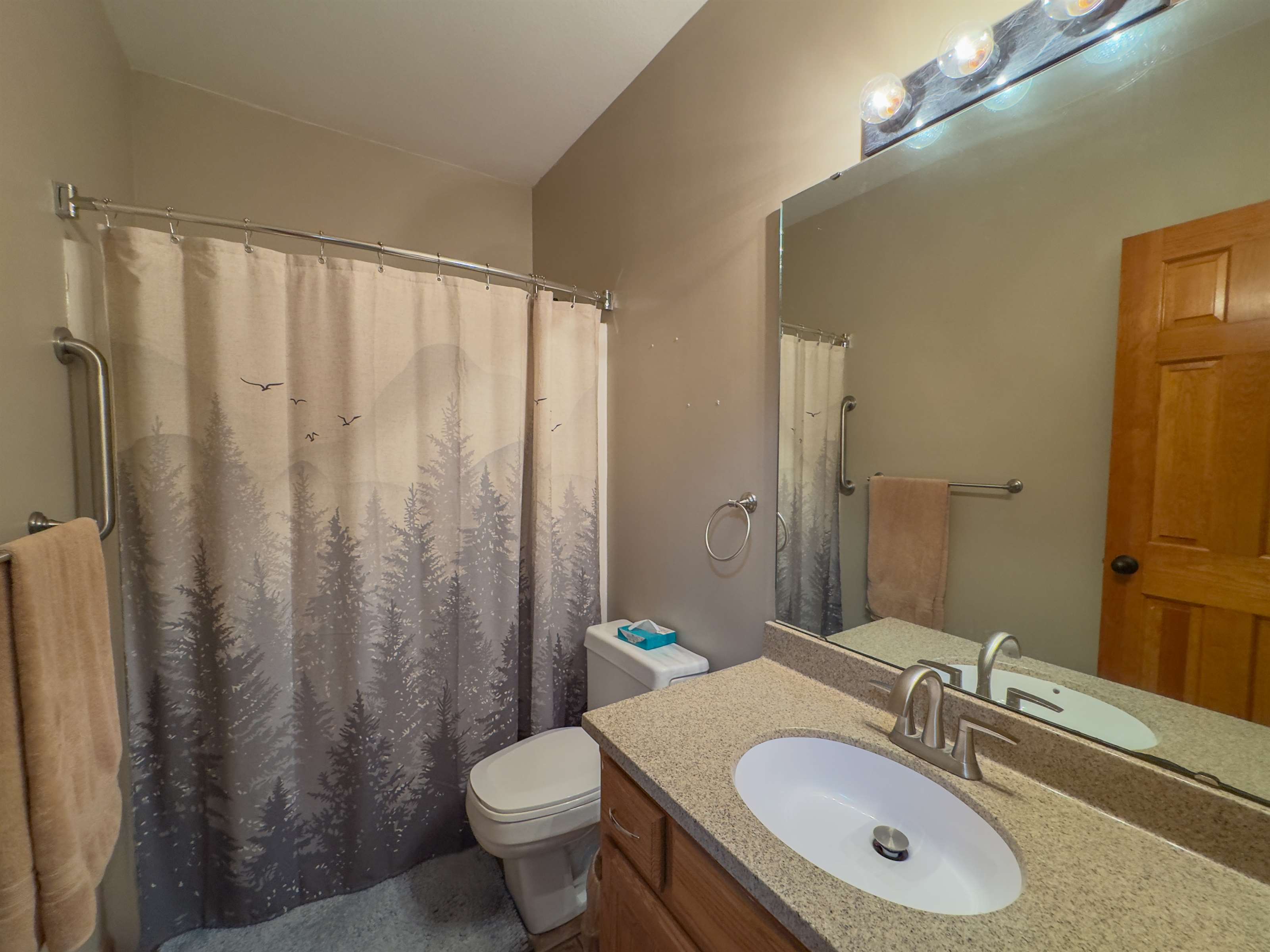 6045 SE 61st St, Tecumseh, KS 66542