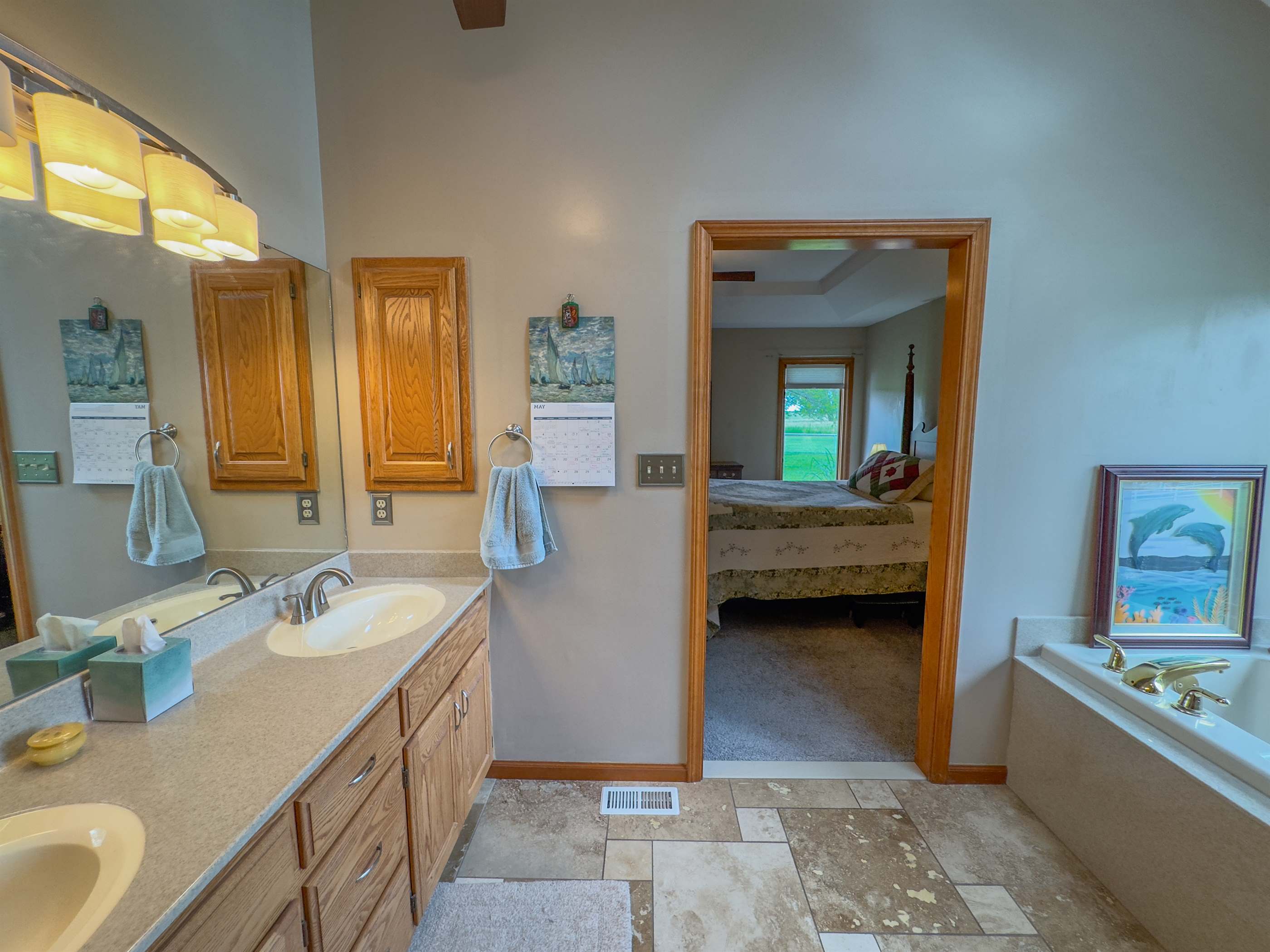 6045 SE 61st St, Tecumseh, KS 66542