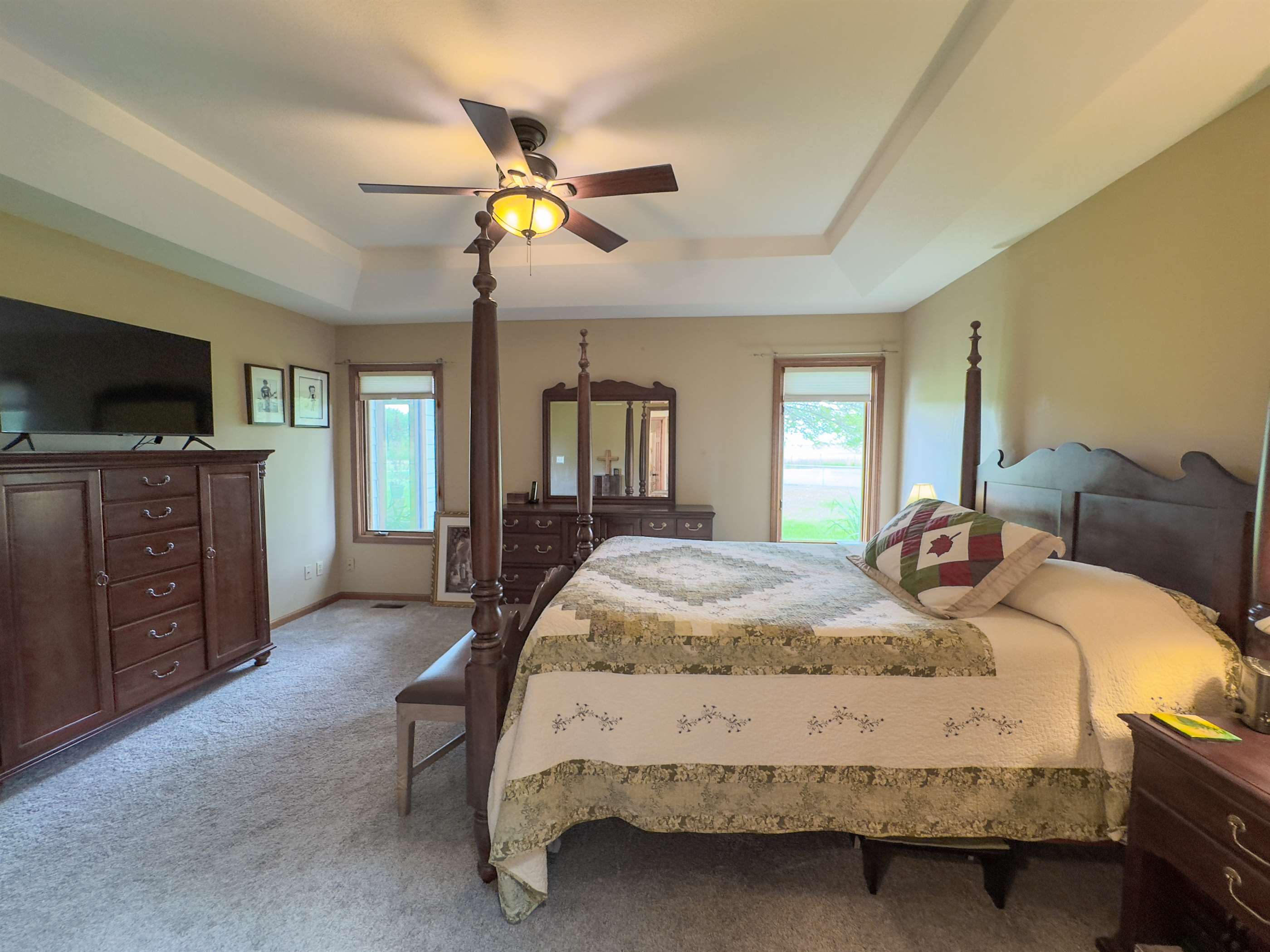 6045 SE 61st St, Tecumseh, KS 66542