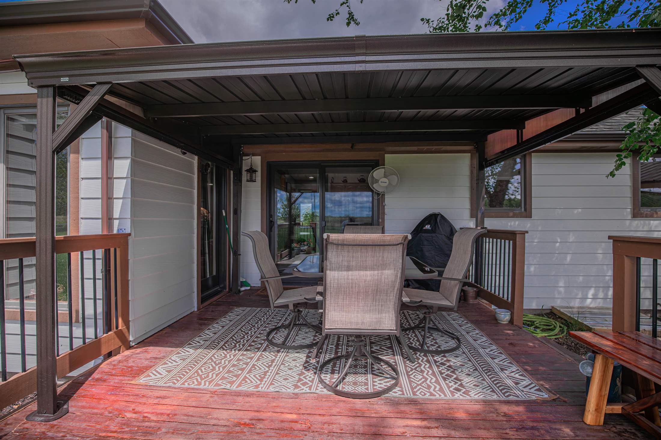 6045 SE 61st St, Tecumseh, KS 66542