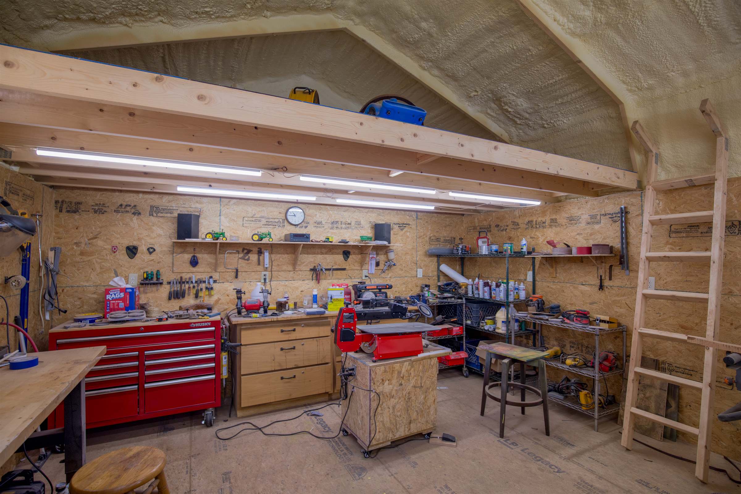 6045 SE 61st St, Tecumseh, KS 66542