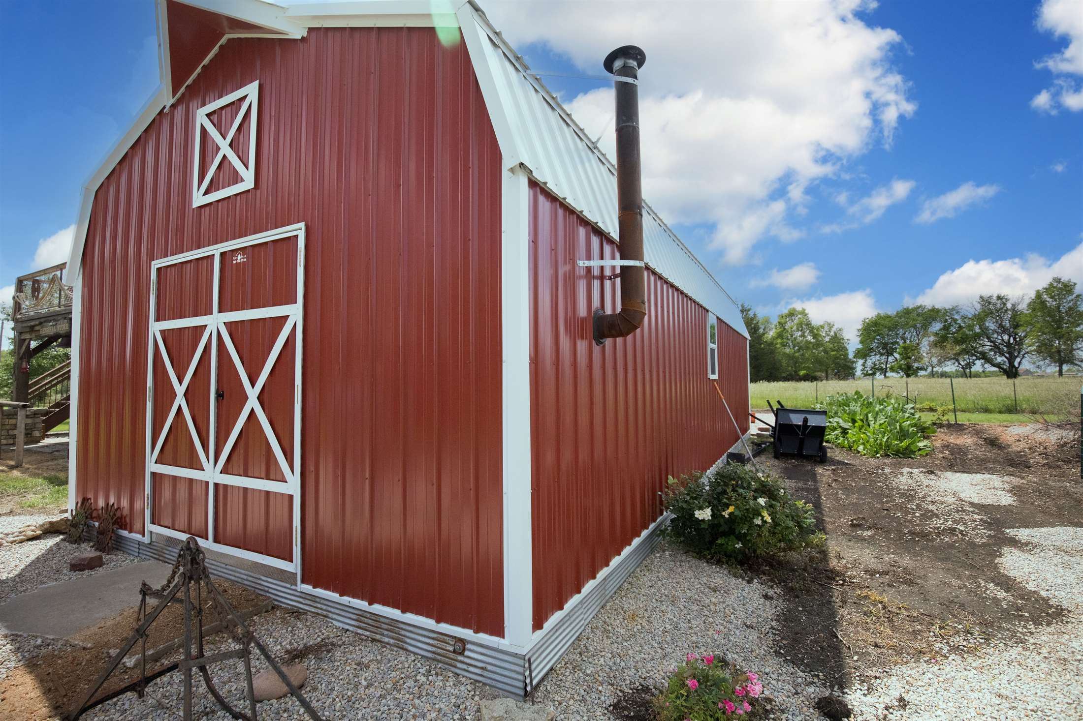 6045 SE 61st St, Tecumseh, KS 66542