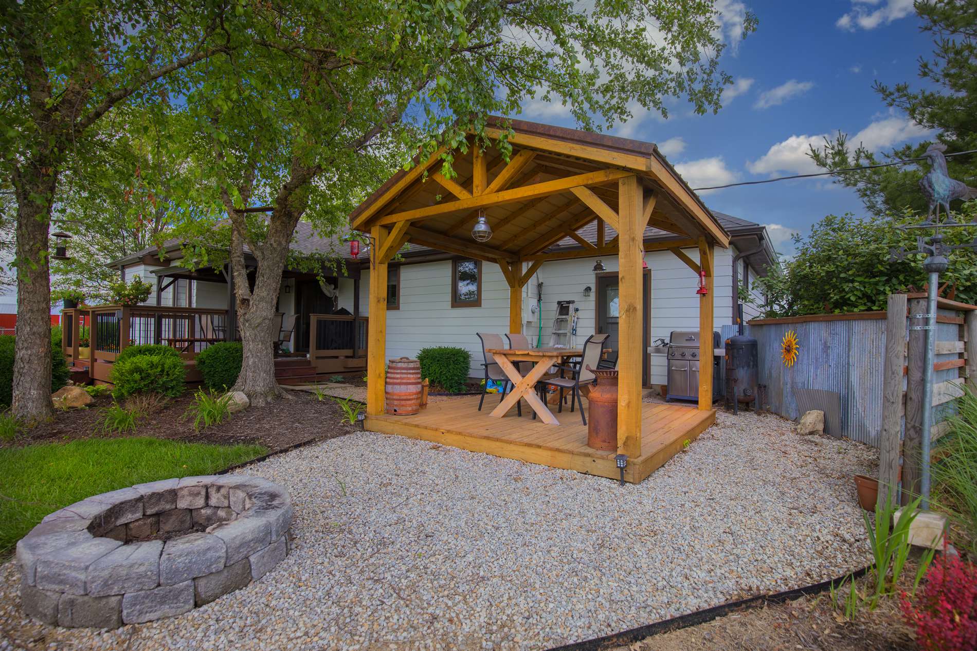 6045 SE 61st St, Tecumseh, KS 66542