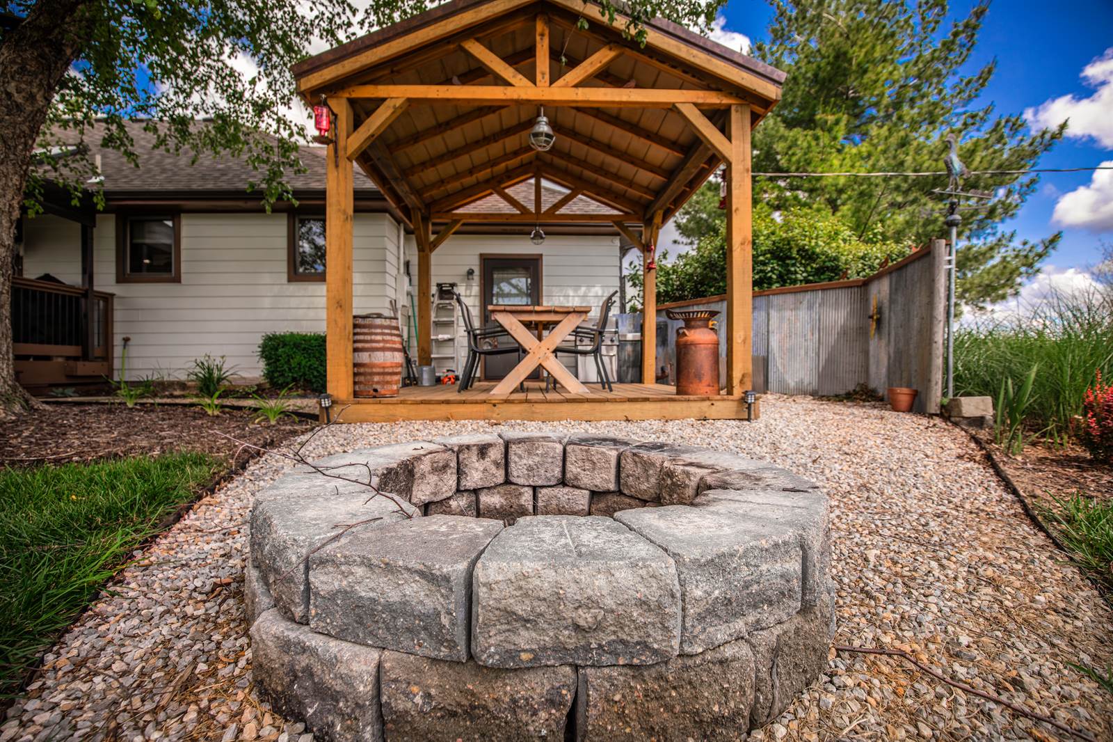 6045 SE 61st St, Tecumseh, KS 66542