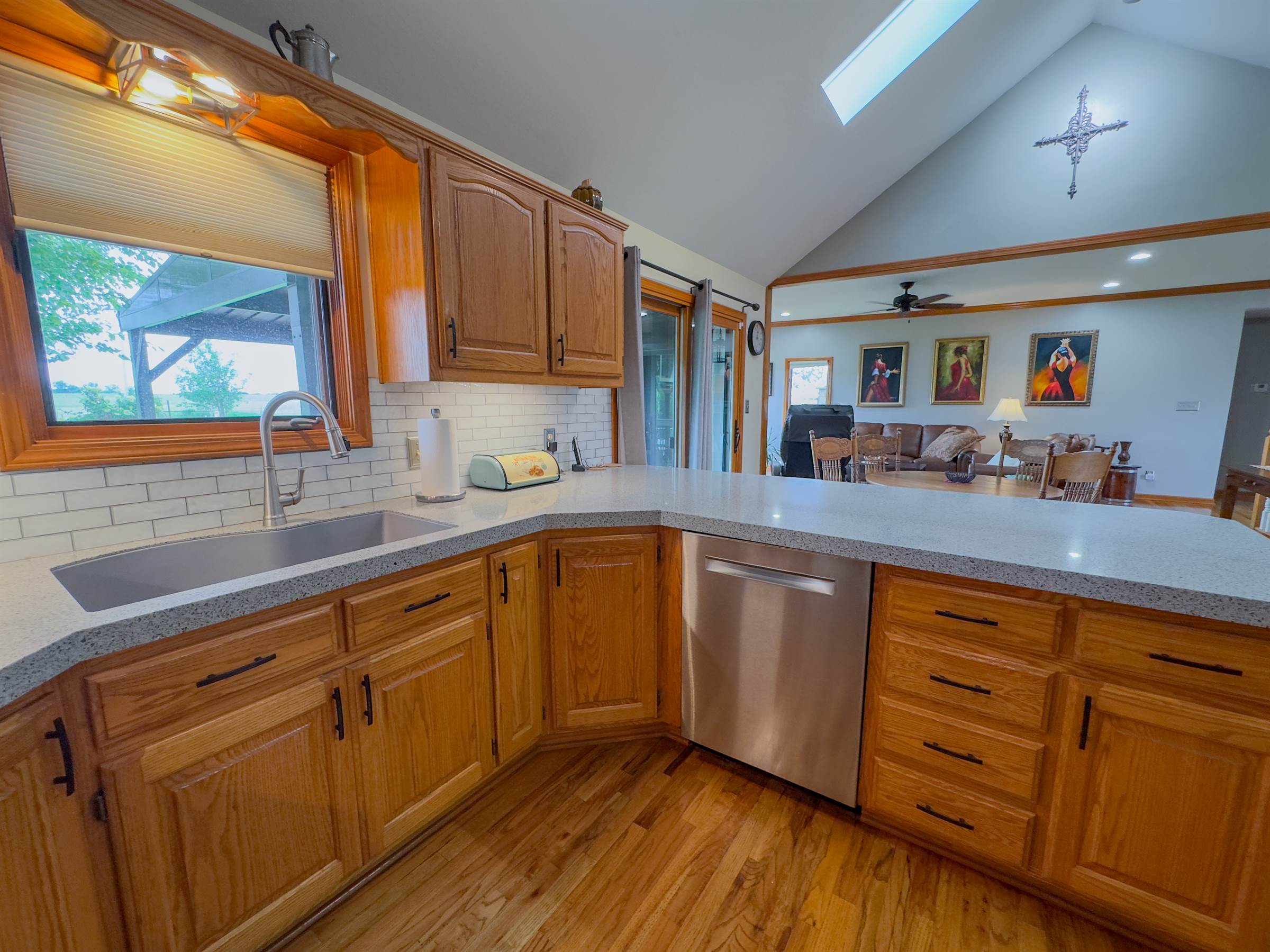 6045 SE 61st St, Tecumseh, KS 66542