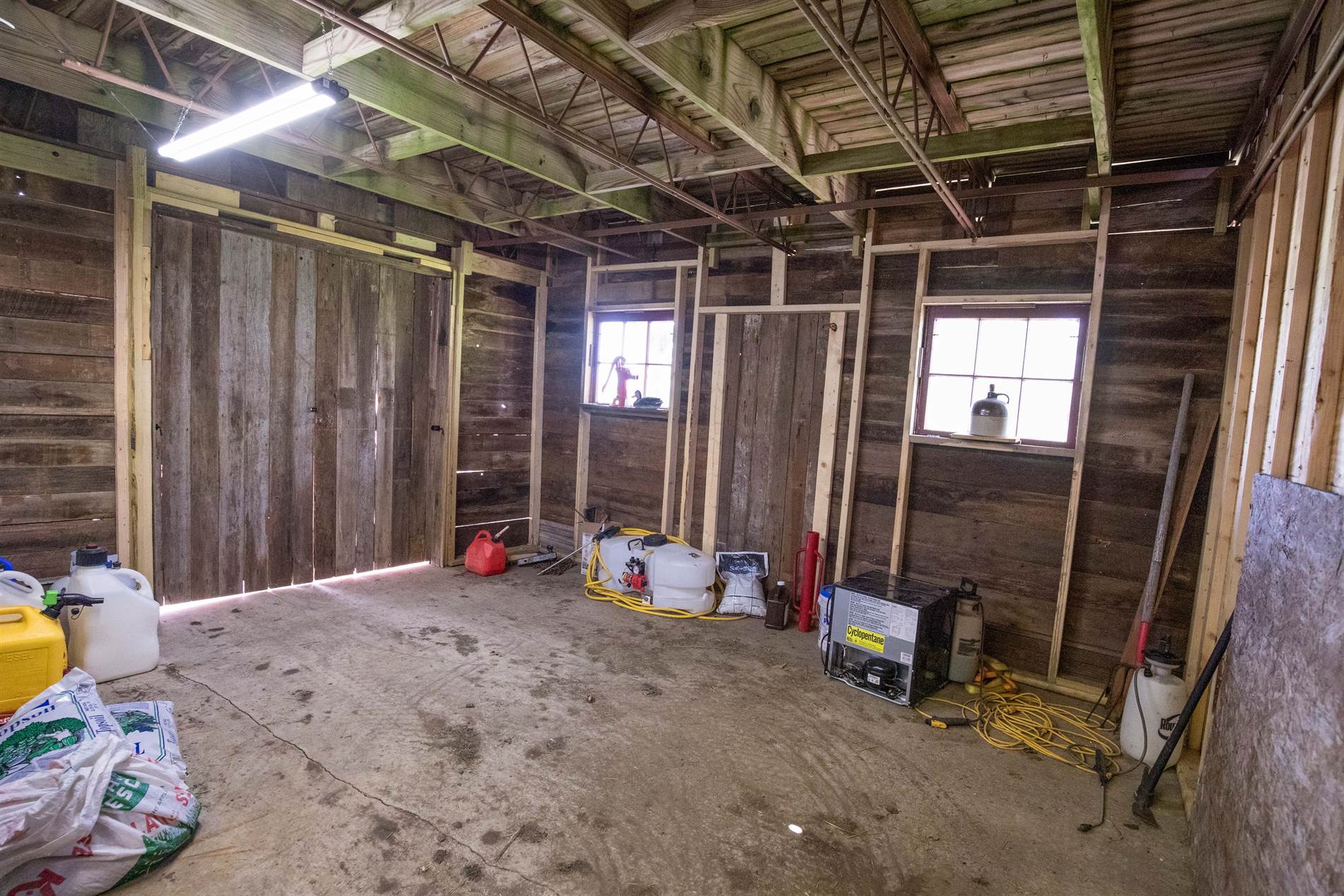 6045 SE 61st St, Tecumseh, KS 66542