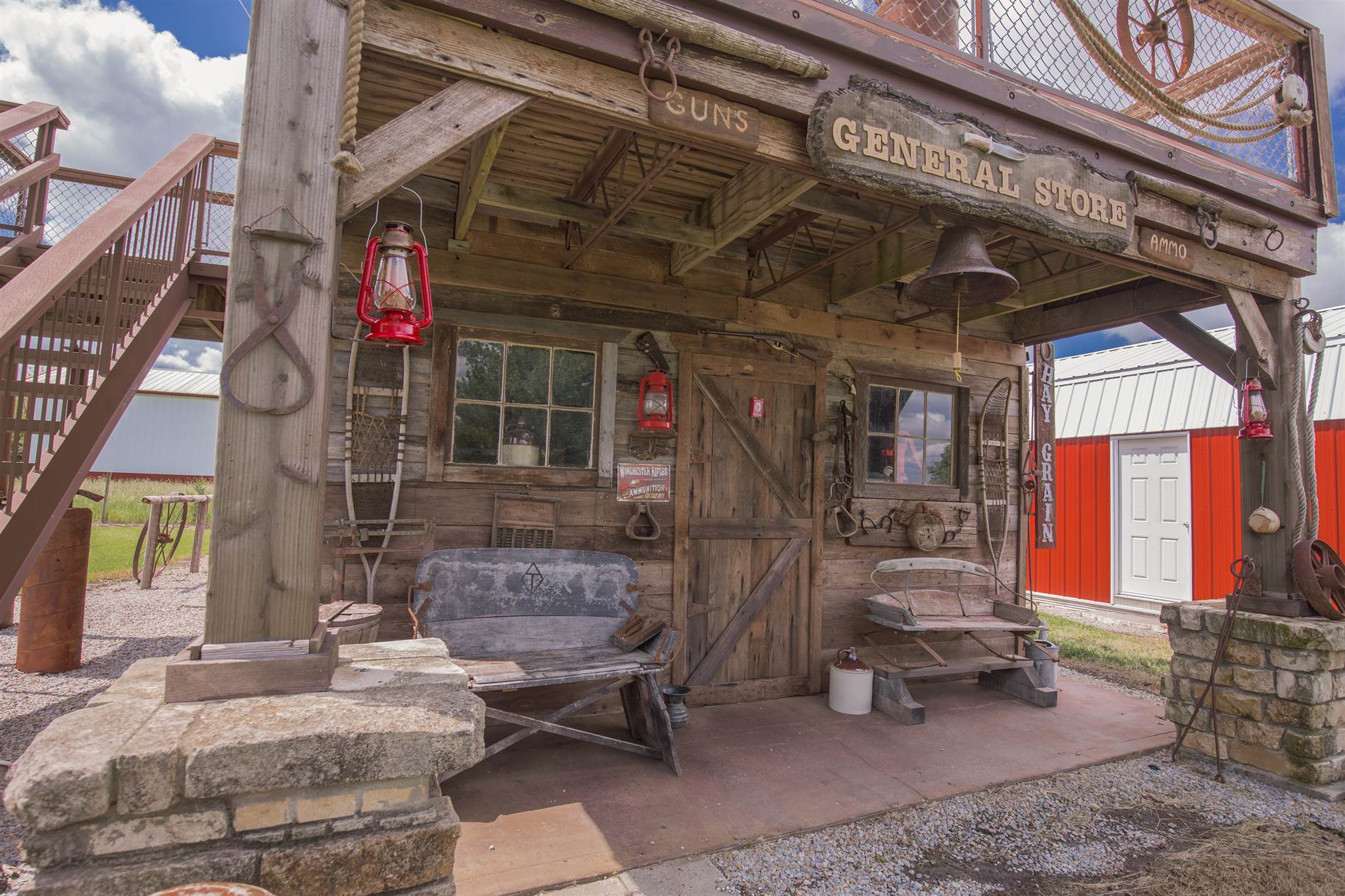 6045 SE 61st St, Tecumseh, KS 66542