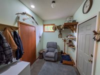 6045 SE 61st St, Tecumseh, KS 66542