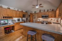 6045 SE 61st St, Tecumseh, KS 66542