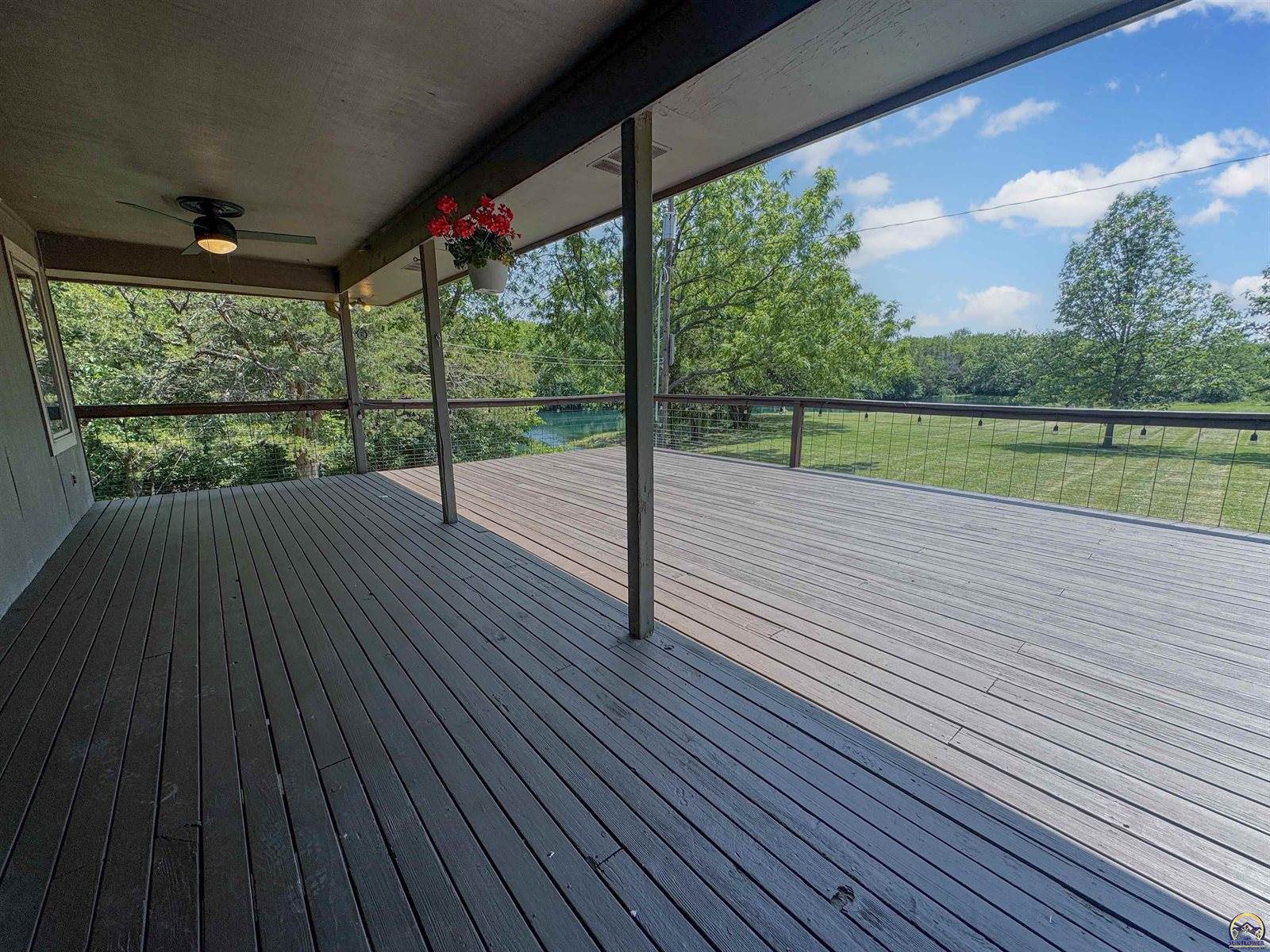 6301 SE Croco RD, Berryton, KS 66409