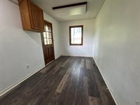 6301 SE Croco RD, Berryton, KS 66409