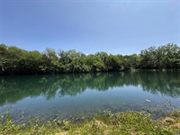 6301 SE Croco RD, Berryton, KS 66409