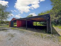 6301 SE Croco RD, Berryton, KS 66409