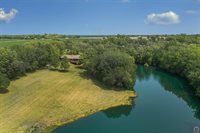 6301 SE Croco RD, Berryton, KS 66409