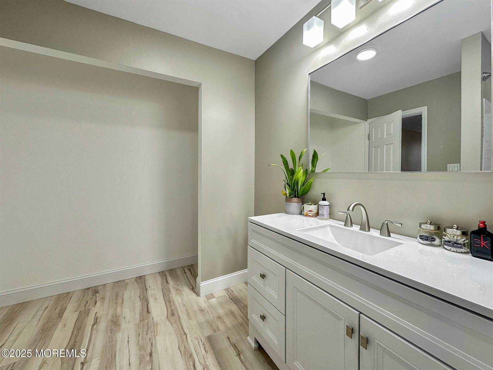 893 New Jersey Avenue, Toms River, NJ 08753