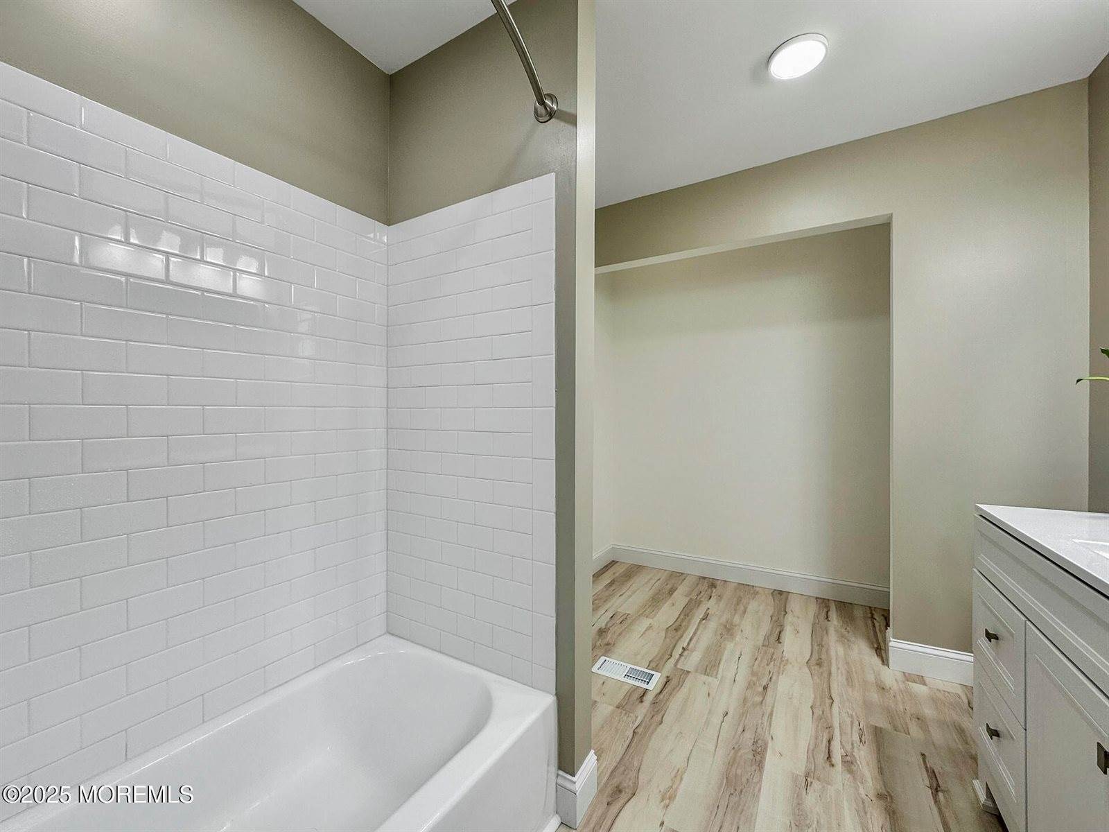 893 New Jersey Avenue, Toms River, NJ 08753