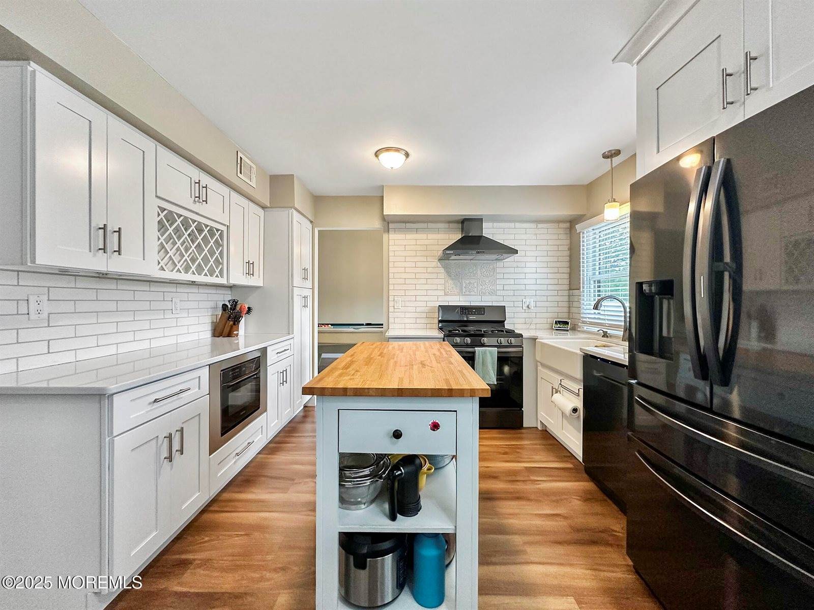 893 New Jersey Avenue, Toms River, NJ 08753