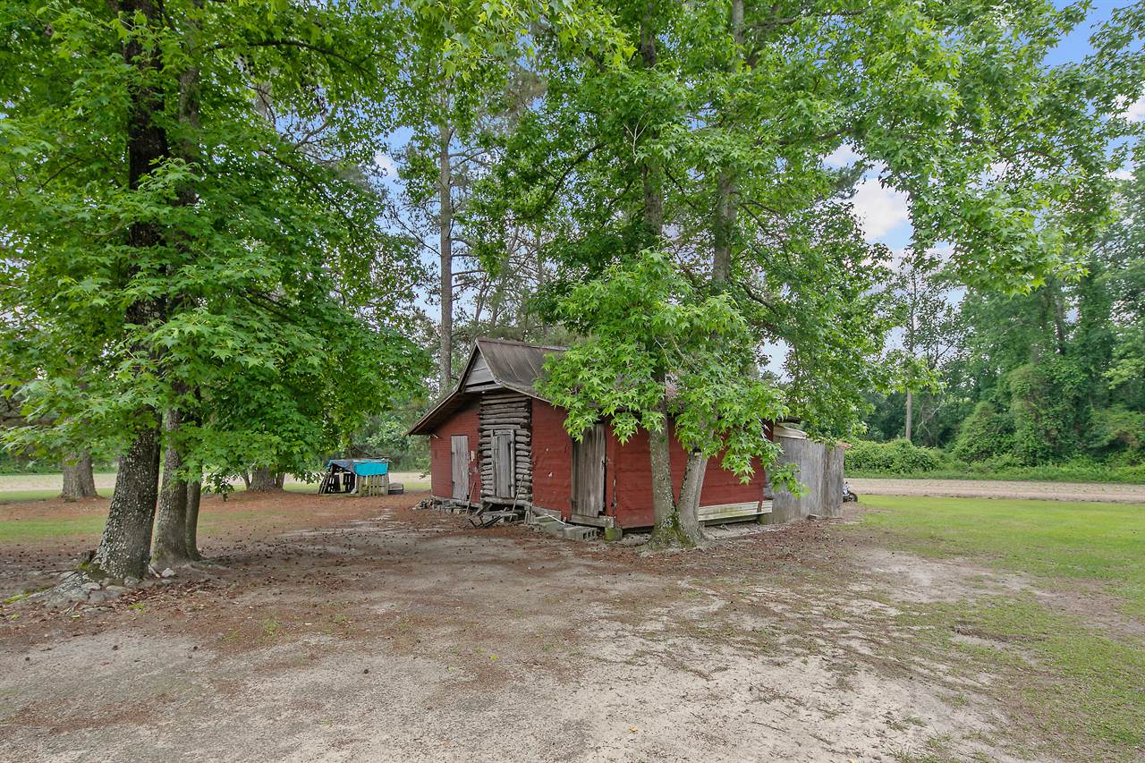 1482 Tolarsville Road, Lumberton, NC 28358