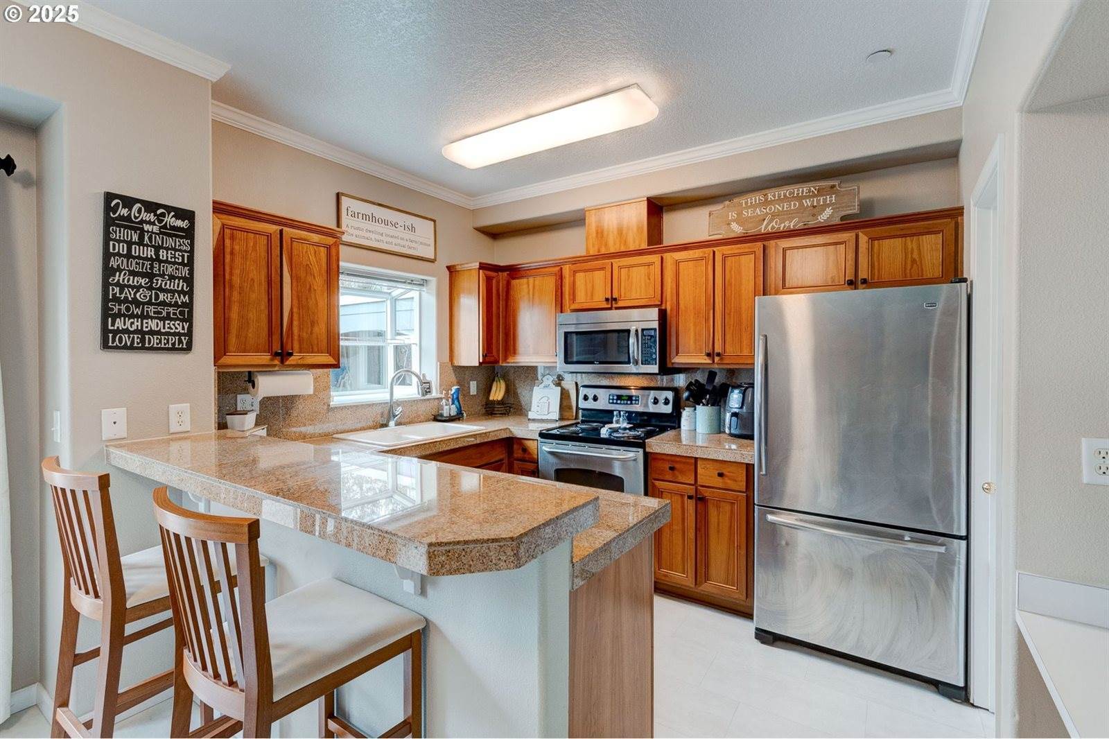 30370 SW Rebekah St, Wilsonville, OR 97070