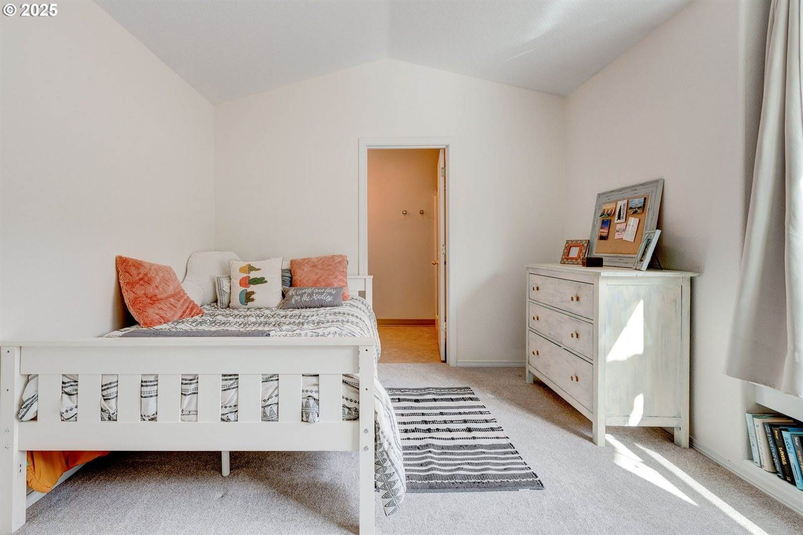 30370 SW Rebekah St, Wilsonville, OR 97070