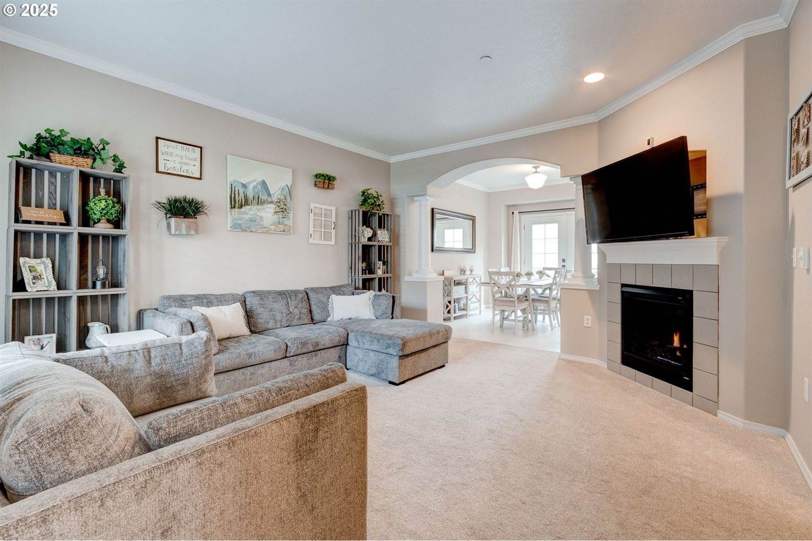 30370 SW Rebekah St, Wilsonville, OR 97070