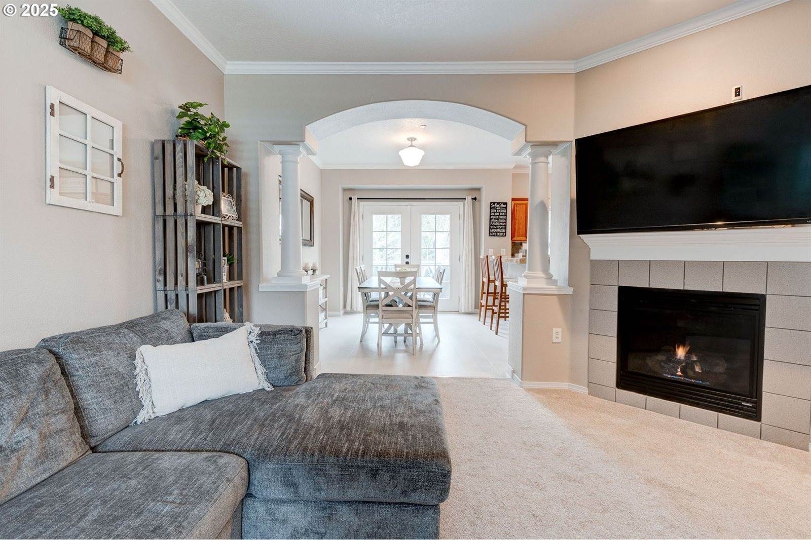 30370 SW Rebekah St, Wilsonville, OR 97070